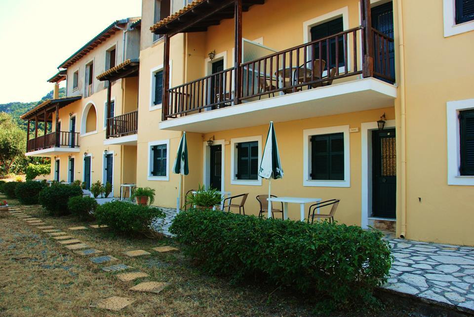 Corfu Hotel Apartments Беницес Екстериор снимка