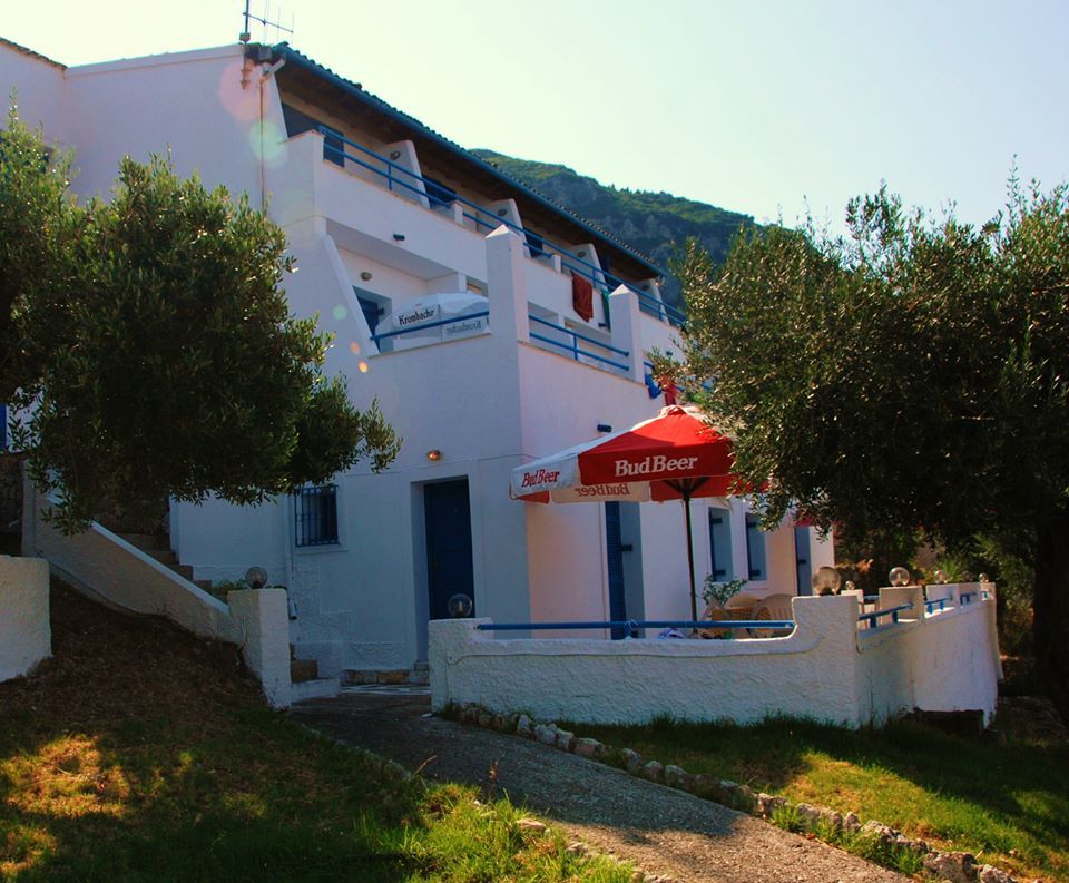 Corfu Hotel Apartments Беницес Екстериор снимка